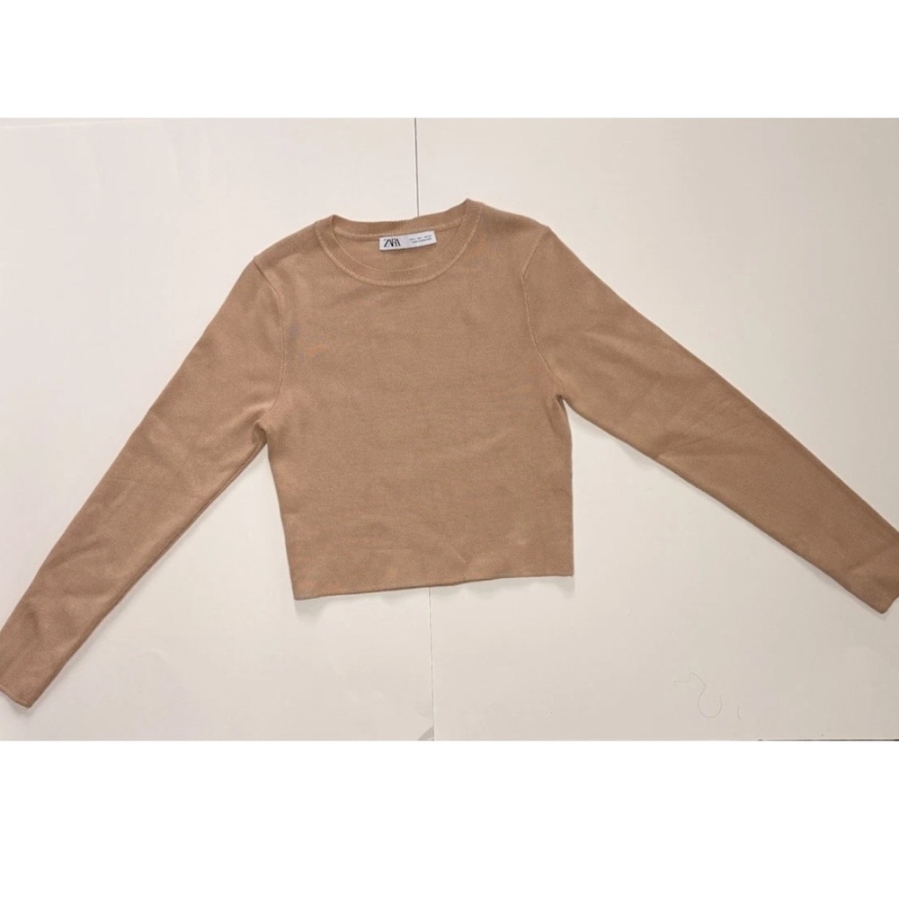 Zara Women's Beige Long Sleeve Crop Top (L)